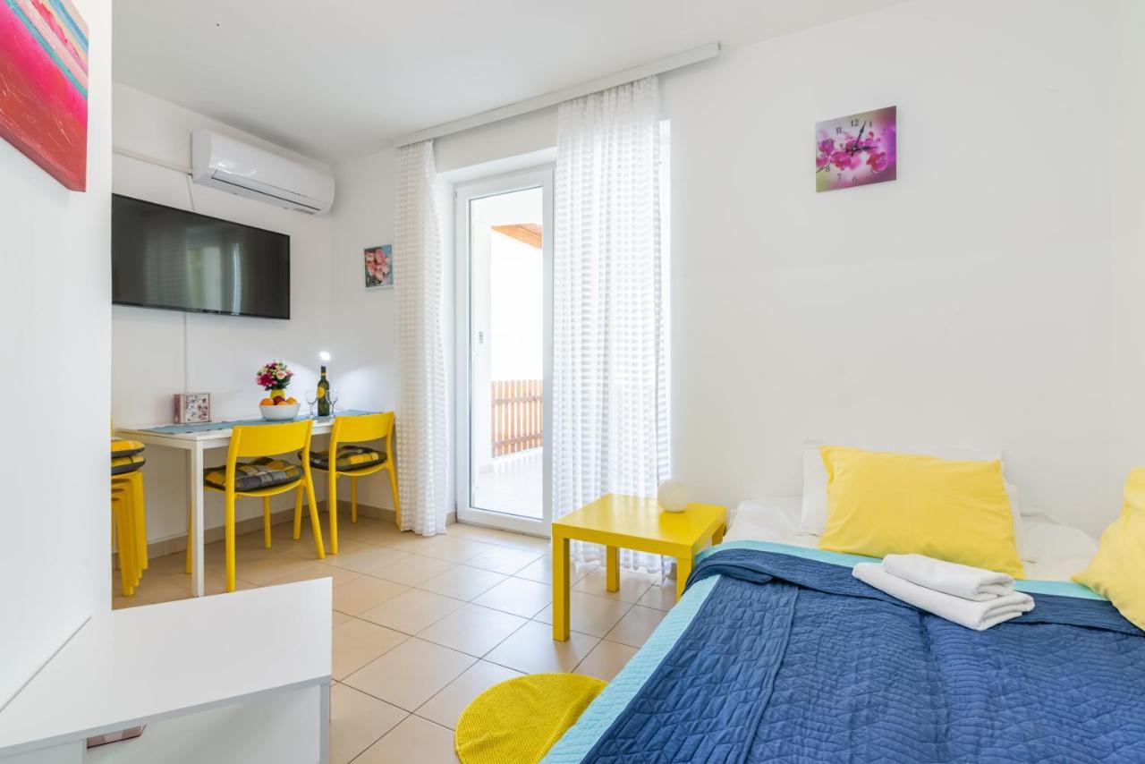 New Lovorka 7 Apt. 4+1 In Baška Exteriör bild
