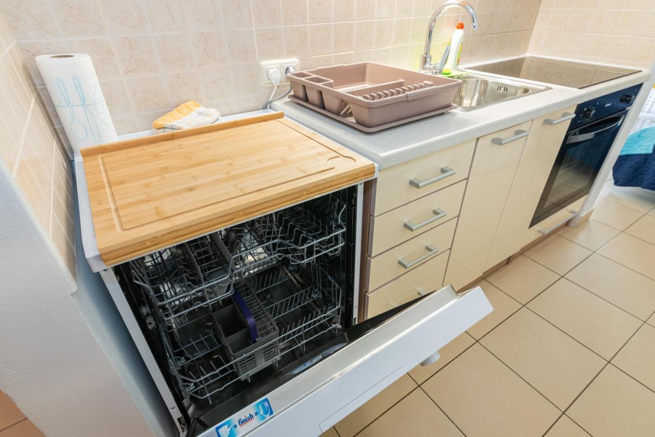 New Lovorka 7 Apt. 4+1 In Baška Exteriör bild
