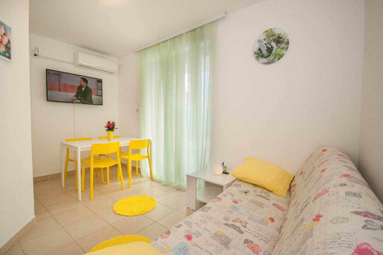New Lovorka 7 Apt. 4+1 In Baška Exteriör bild